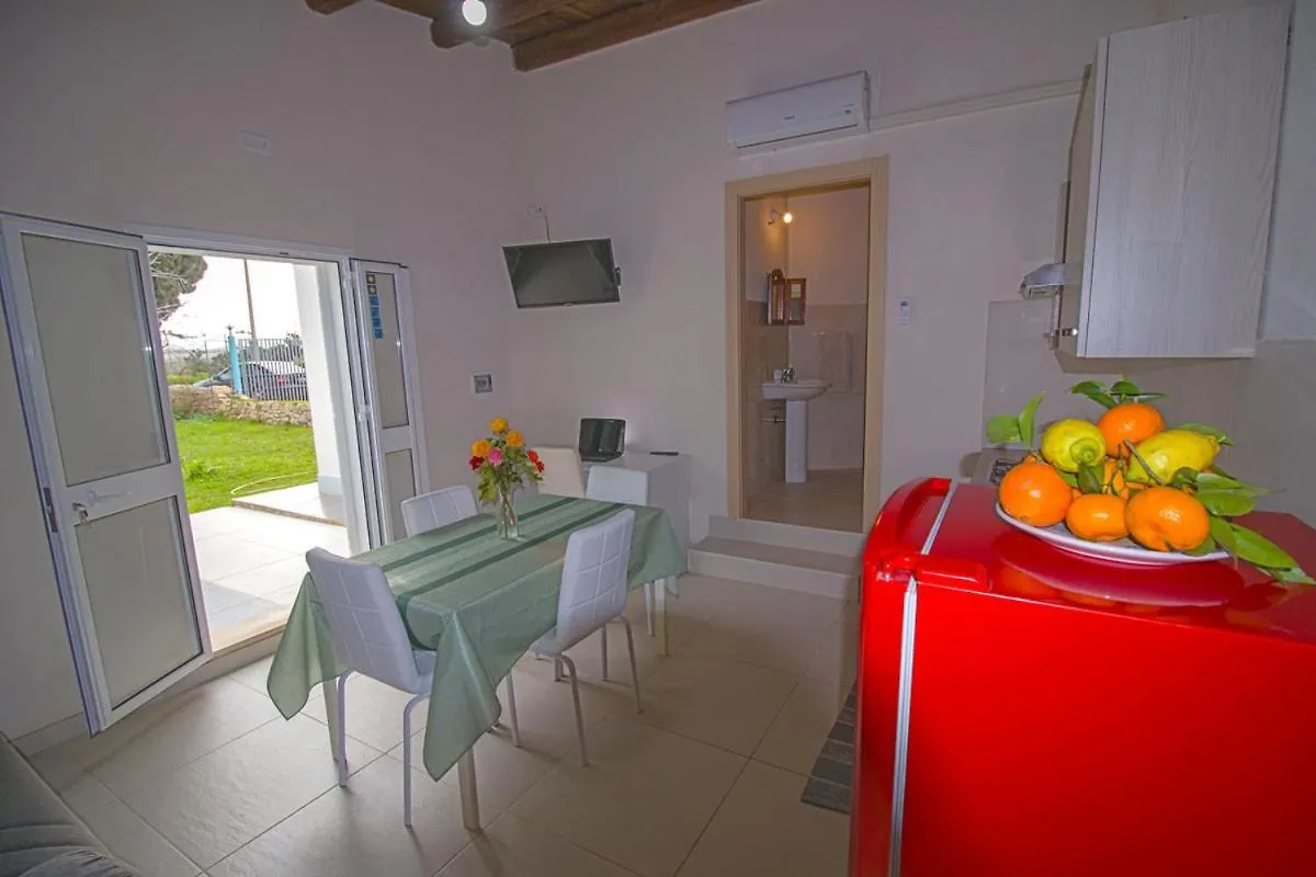 Casa Vacanze La Meridiana Donnalucata  Semesterbostad